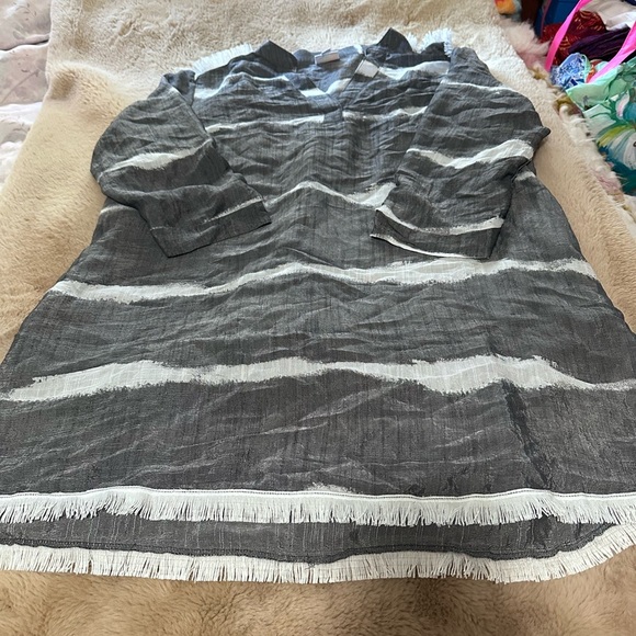 Lularoe coastal coverup in gray and white L - Picture 2 of 4